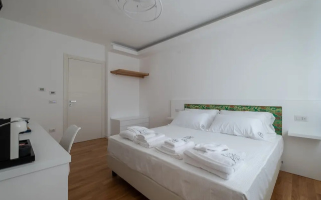 Helios Guesthouse