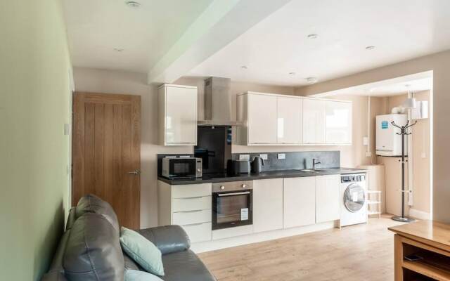 Beautiful 2-bed House in Egremont Milo's Place