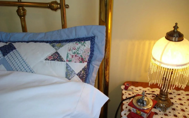 Clayburn Village Bed and Breakfast