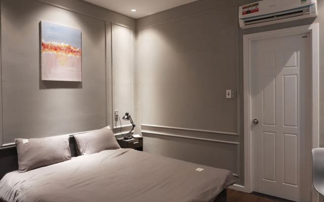By Duc Phan-Suites
