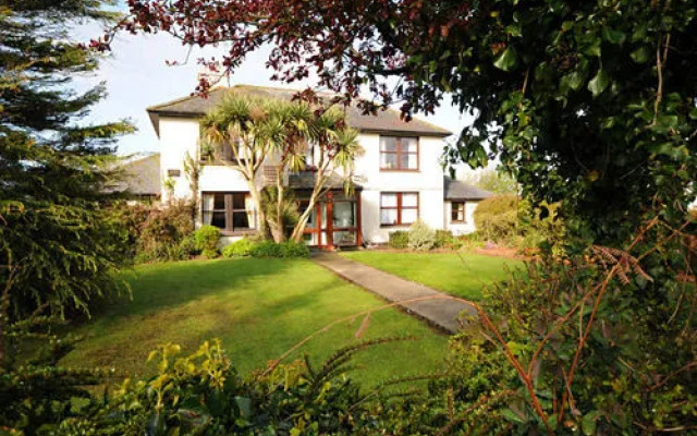 Clinton'S Woodview Farmhouse