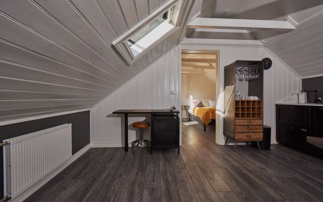 Vintage Apartment Hotel
