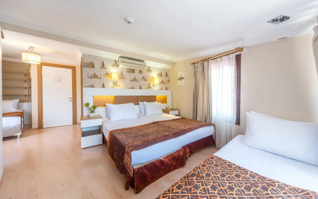 Taya Hatun Hotel