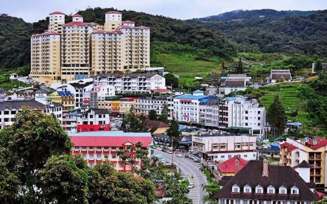 Aaron Apartment at Crown Imperial