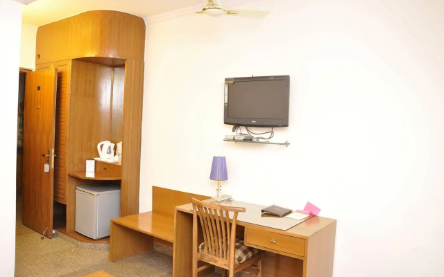 Tavern Business Hotel