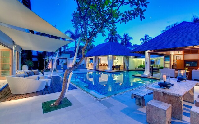 Villa Jajaliluna