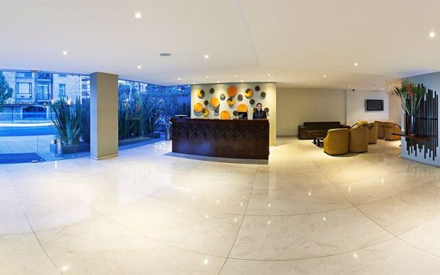 Richmond Suites Hotel