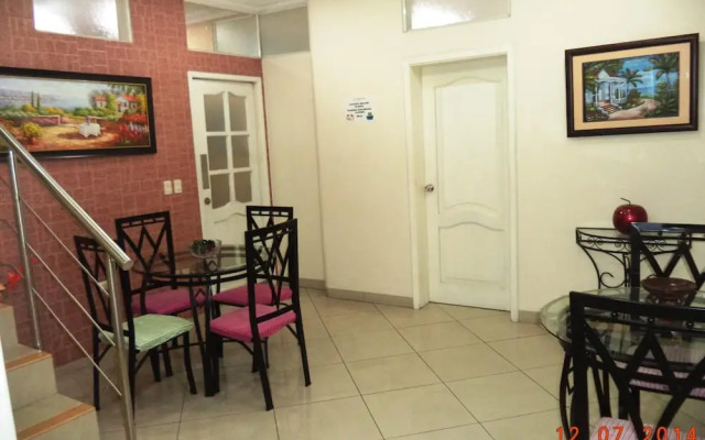 Jeshua Inn Guayaquil