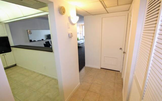19370 Collins Ave # 1621