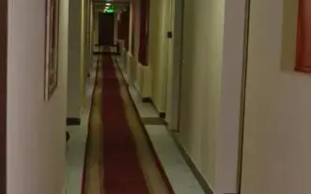 Al Saraya October Hotel