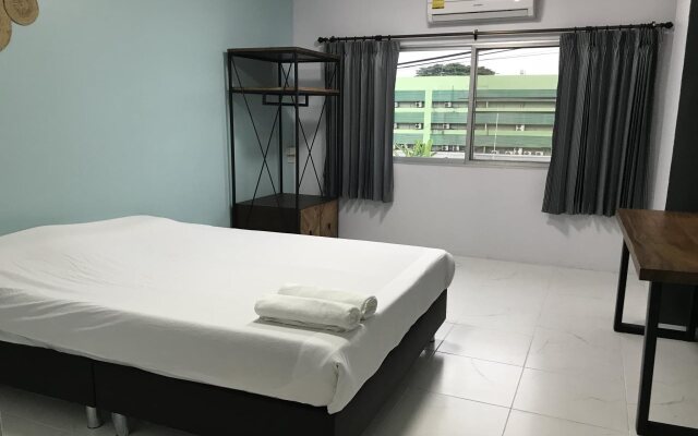 Nimman Expat Home