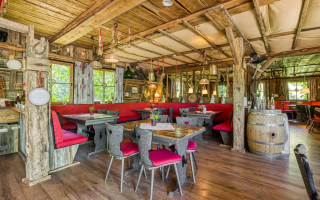 Wald & Schlosshotel Friedrichsruhe