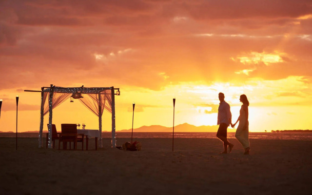 Hilton Fiji Beach Resort and Spa