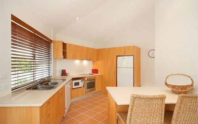 44 Cooran Court