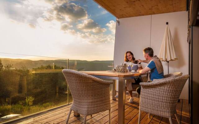 Mosel Sky Lounge With Loggia & Panoramic View