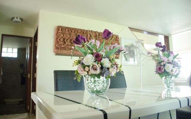 Baan Emerald