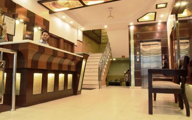 Hotel Aster Inn – Lobby – Delhi