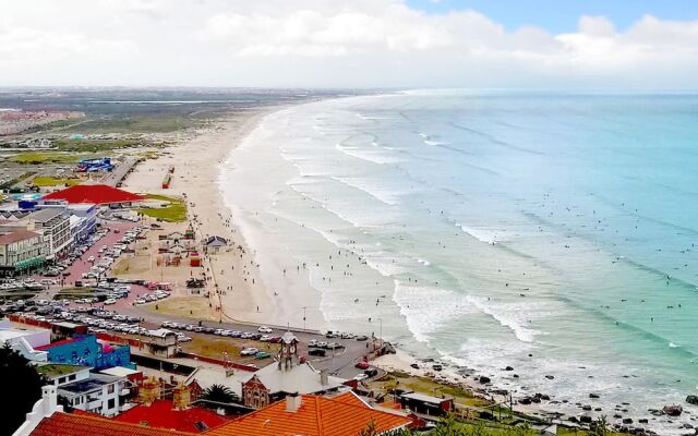 Surfers Studio Muizenberg Beachfront