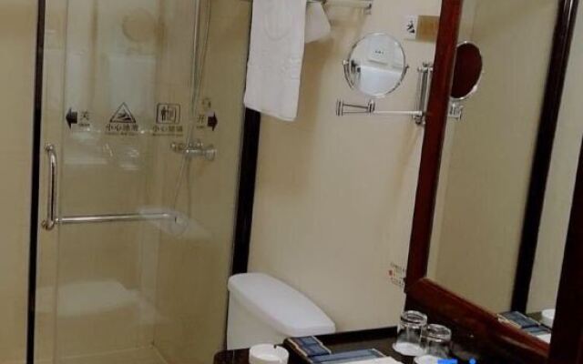 Orient International Hotel