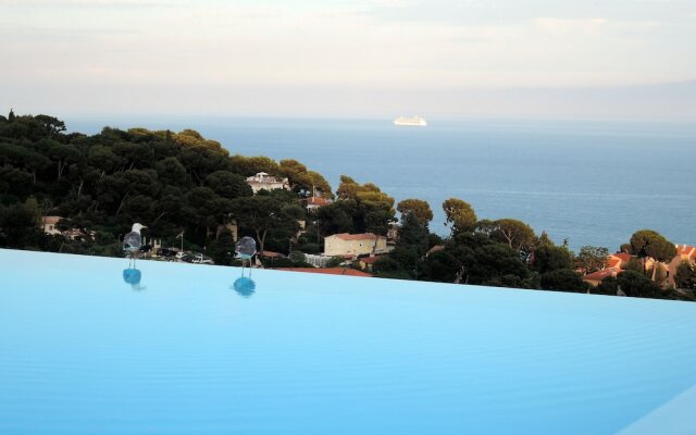Overlooking Monte Carlo - Costa Plana 1