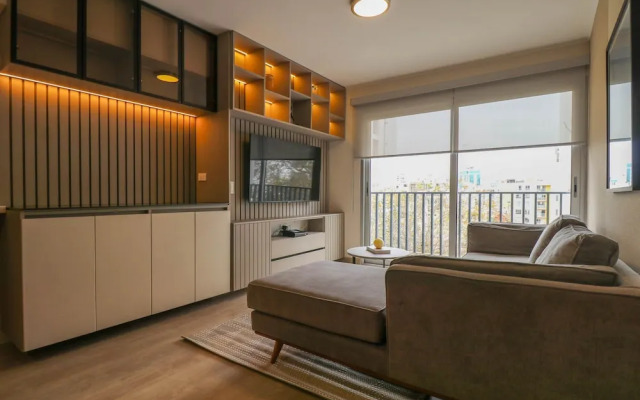 w Prestigious 3BR w Great Balcony in Miraflores