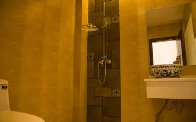 Sunshine Courtyard Inn (Jianshui Ancient City Branch)
