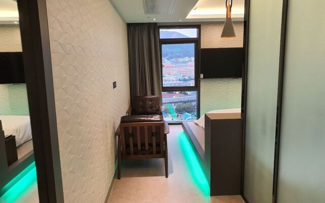 Busan Seomyeon YUNA Hotel Business