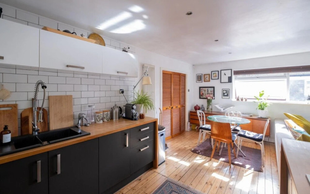 Fantastic 2BD House in the Heart of Dulwich