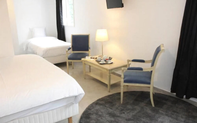 Ulis Hotel