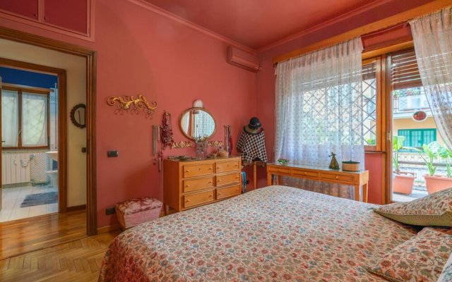 Beautiful Apartment in Roma With Wifi and 2 Bedrooms