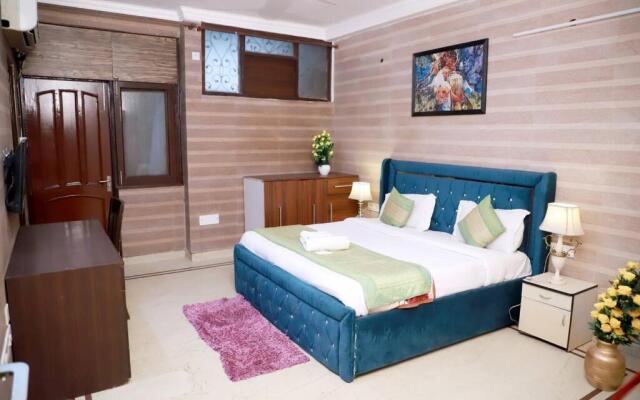 3Bhk Fortune HomeD-198 Saket Near Max Hospital,PVR