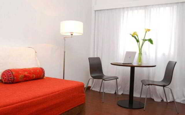 Cordoba 860 Suites