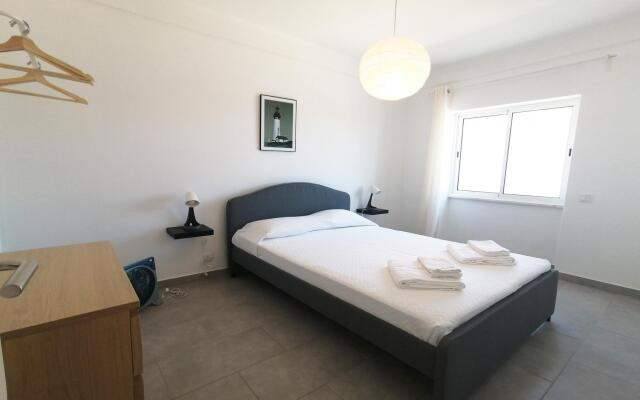 B53 - Vasco da Gama Top Floor Apartment