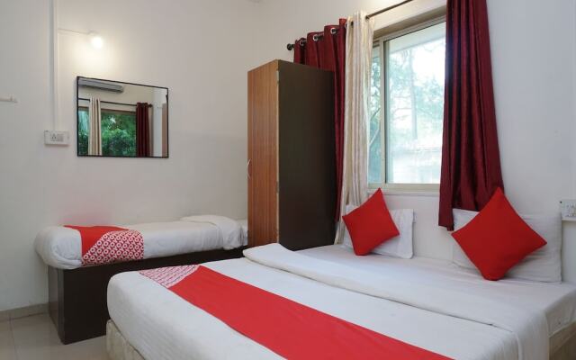 OYO 24986 Flagship Hotel Western Resort