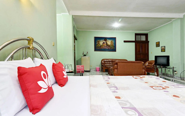 ZEN Rooms Villa Duta