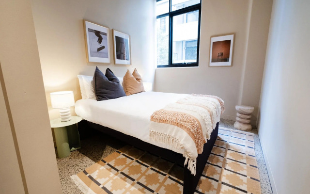 The Village Melbourne - Hostel