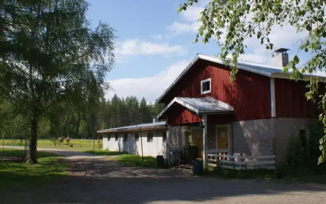 Northern Star Wilderness Ranch & Biker Lodge