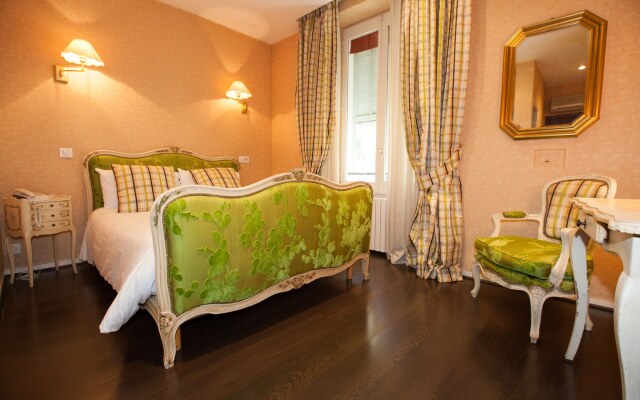 Logis Paris Rome