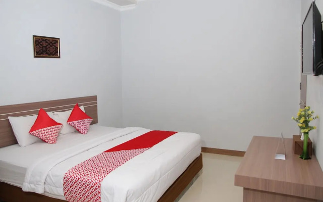 Zamrud Hotel by OYO Rooms