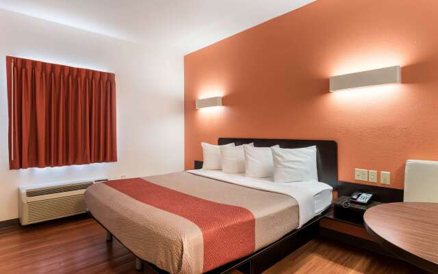 Motel 6 Wilkes Barre, PA - Arena