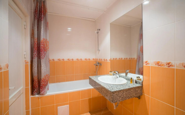 Perla Plaza Hotel