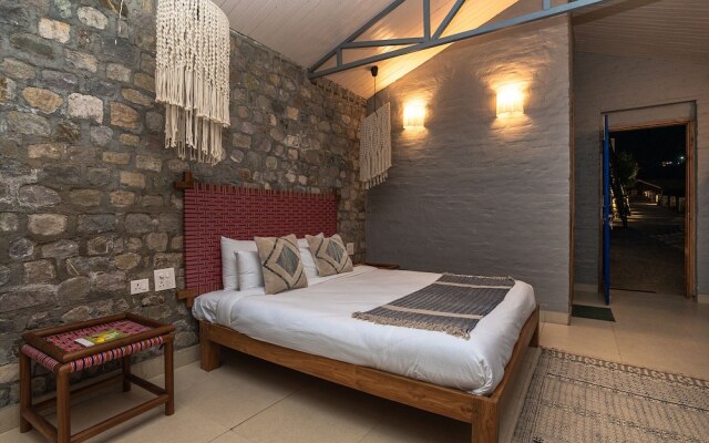 Seclude Pangot Perch