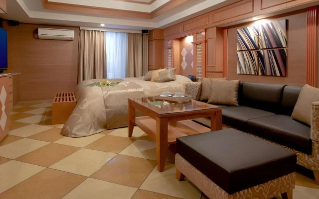 Hotel Watergate Okayama - Adults Only
