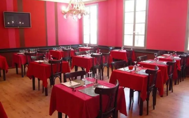 Hôtel Brasserie des Arènes