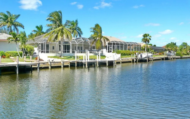 Waterfront Home With Pool and Western Exposure