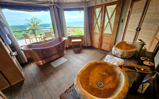Palau Carolines Resort