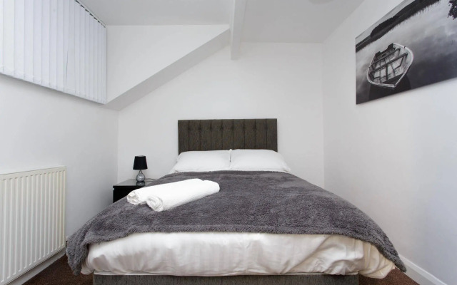 Shaftesbury Apartments