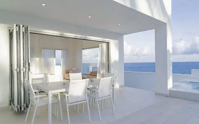 Lilypad Luxurious Cliffside Villa With Stunning Sea Views