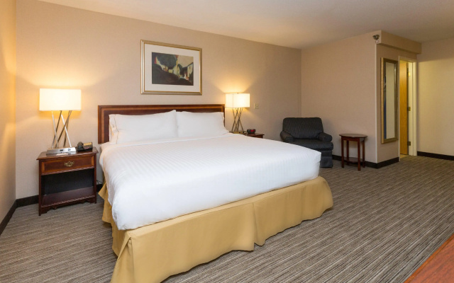Holiday Inn Express Des Moines-At Drake University
