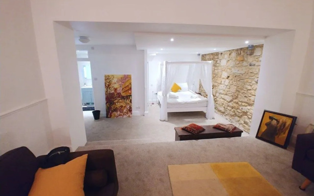 St Leonards Seaside Apartment